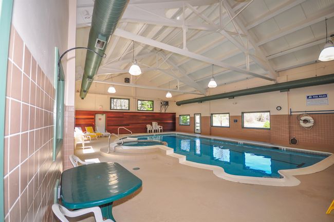 38 - 33D White Oaks Loop, Condo with 3 bedrooms, 3 bathrooms and null parking in West Dover VT | Image 18
