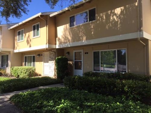 3 Comstock Queen Ct, Mountain View, CA, 94043 | Card Image
