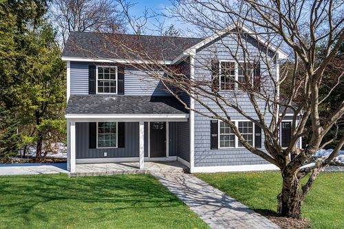 35 Homestead Rd, Lynnfield, MA, 01940-1248 | Card Image