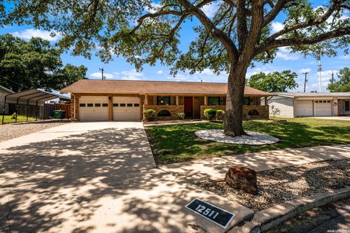 12511 Prima Vista Dr, San Antonio, TX, 78233-6345 | Card Image