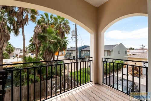 3-103 E Gardenia St, South Padre Island, TX, 78597-7224 | Card Image