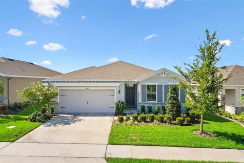 8022 Penrose Pl, Wildwood, FL, 34785-7768 | Card Image