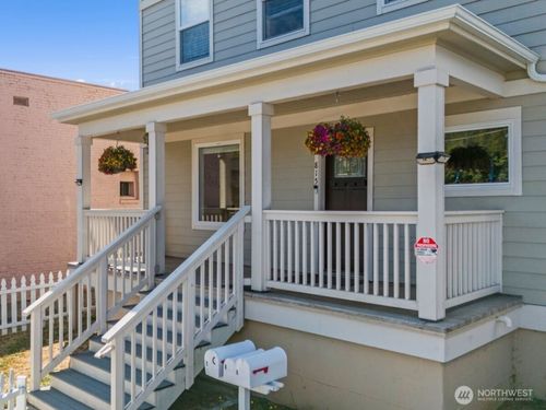 a-815 N 2nd St, Tacoma, WA, 98403-1930 | Card Image