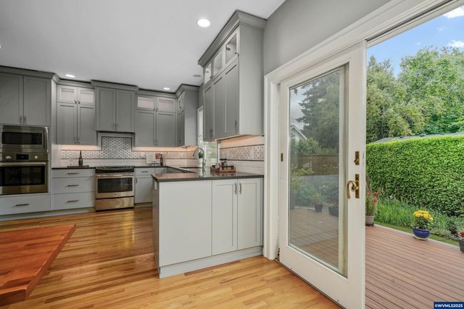1675 Fir St S, House other with 5 bedrooms, 3 bathrooms and null parking in Salem OR | Image 19