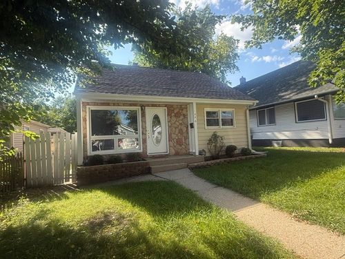 446 Washington Park, Waukegan, IL, 60085-5208 | Card Image