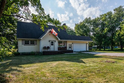 77825 London Rd, Clinton, ON, N0M1L0 | Card Image