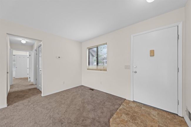 110 Sycamore Dr, Condo with 2 bedrooms, 2 bathrooms and null parking in Middletown NY | Image 4