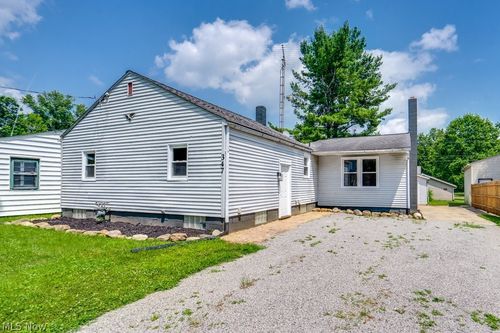 347 Buckeye Ave, Alliance, OH, 44601-1515 | Card Image