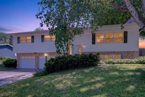 5717 Piping Rock Road, MADISON, WI, 53711 | Card Image