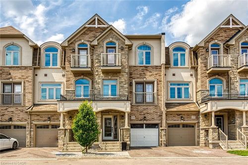 135 Borers Creek Cir, Hamilton, ON, L8B1W3 | Card Image