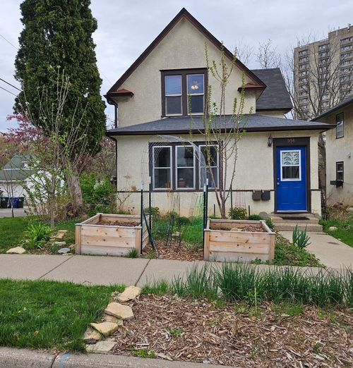 998 Jameson St, Saint Paul, MN, 55103-1446 | Card Image