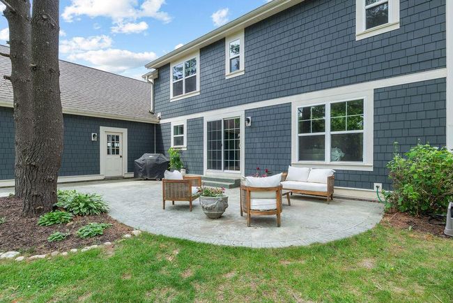 474 Park Court, House other with 4 bedrooms, 3 bathrooms and null parking in Hartland WI | Image 24