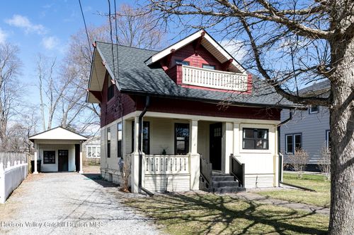 17 Kirchner Ave, Hyde Park, NY, 12538-1208 | Card Image