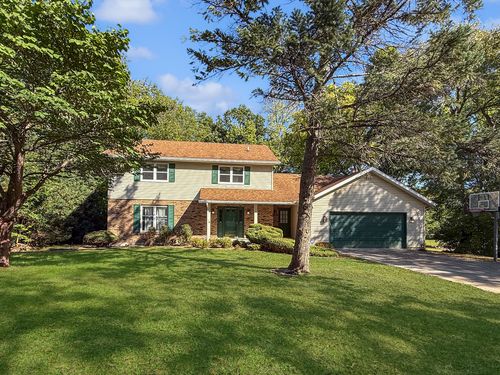 659 Sioux Dr, Freeport, IL, 61032-2985 | Card Image