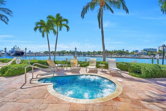 APT-404 - 1 Las Olas Cir, Condo with 2 bedrooms, 2 bathrooms and null parking in Fort Lauderdale FL | Image 49