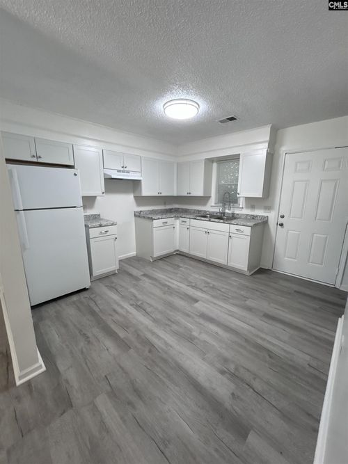 805 Central Dr, West Columbia, SC, 29169-6629 | Card Image