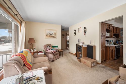 28620 Florence St, Garden City, MI, 48135-2739 | Card Image