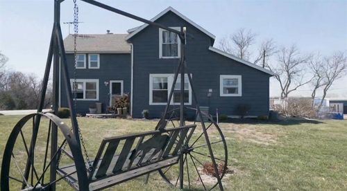 9170 W 311th St, Louisburg, KS, 66053-7128 | Card Image