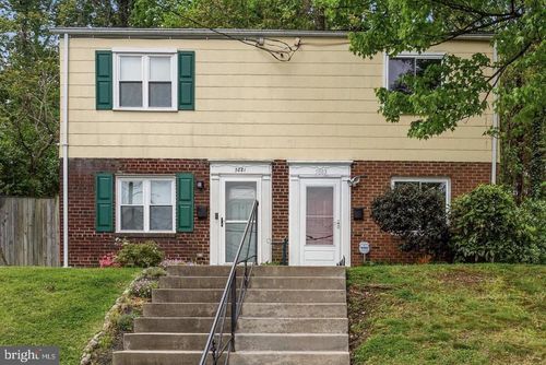 5883 Blaine Dr, ALEXANDRIA, VA, 22303-1914 | Card Image