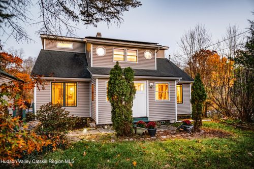 165 High Falls Road Ext, Catskill, NY, 12414-5646 | Card Image