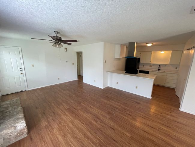 7506 Saint Amant Pl, Home with 2 bedrooms, 1 bathrooms and 3 parking in Austin TX | Image 4