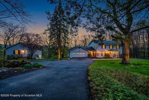 11 Elmhurst Blvd, Scranton, PA, 18505-2268 | Card Image