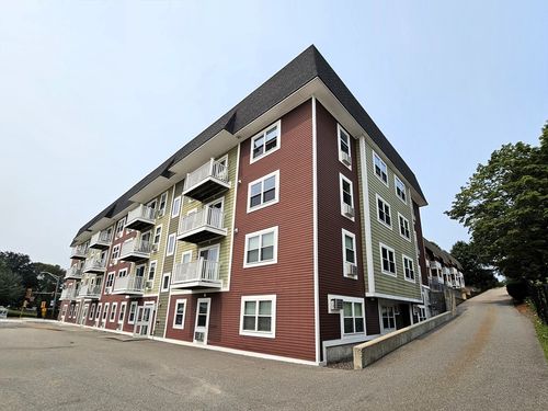 apt-11-275 W Main St, Marlborough, MA, 01752-3896 | Card Image