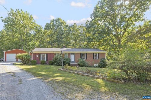 9020 W River Rd, PALMYRA, VA, 22963-5155 | Card Image