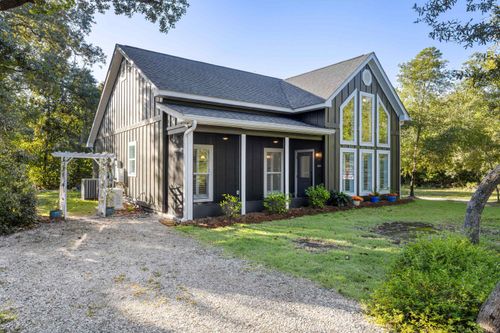 2332 Oak Street, Carrabelle, FL, 32322 | Card Image