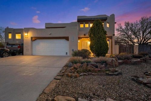 2557 Camino San Patricio, Santa Fe, NM, 87505-5835 | Card Image