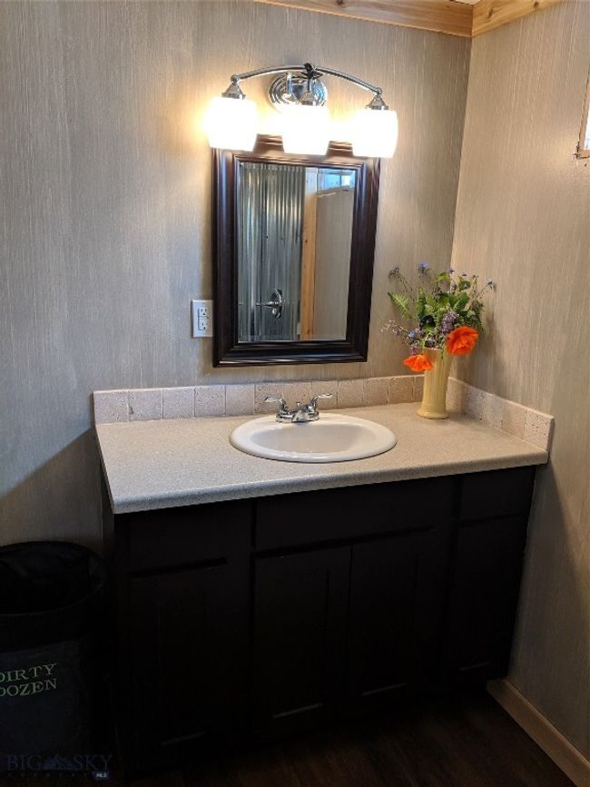 DOWNSTAIRS BATH | Image 39