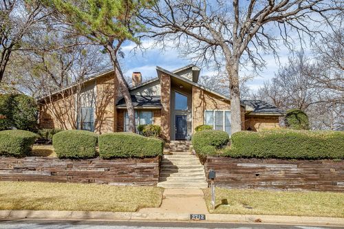 2712 Butler Dr, Arlington, TX, 76012-5361 | Card Image