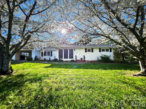 519 Broome St, Monroe, NC, 28110-3911 | Card Image