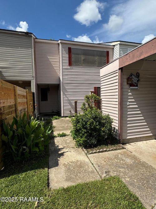 9 Heather Row, Lafayette, LA, 70507-3480 | Card Image