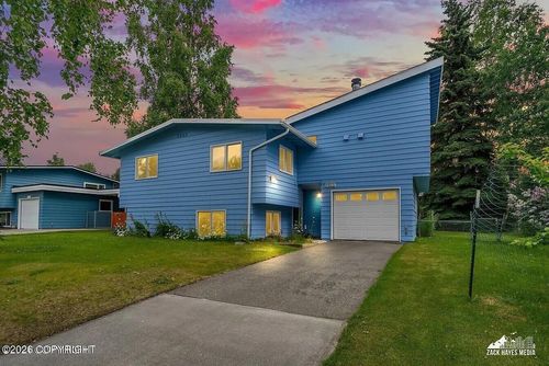 4071 Macinnes St, Anchorage, AK, 99508-5129 | Card Image