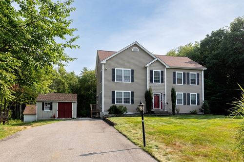 5 Debbie Ln, Assonet, MA, 02702-1800 | Card Image