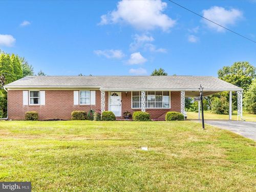 10061 Williamsport Pike, FALLING WATERS, WV, 25419-3549 | Card Image