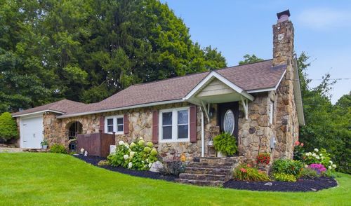 539 Clawson St, Punxsutawney, PA, 15767-3626 | Card Image
