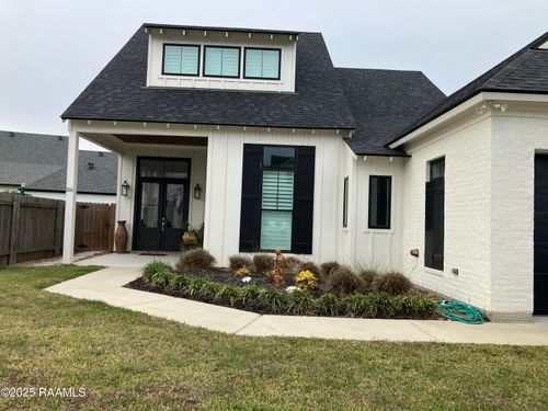 116 Orchard Park Ave, Lafayette, LA, 70508-5864 | Card Image