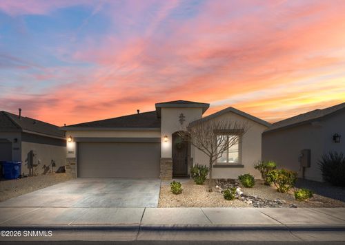 3882 Santa Alexandra Rd, Las Cruces, NM, 88012-7641 | Card Image