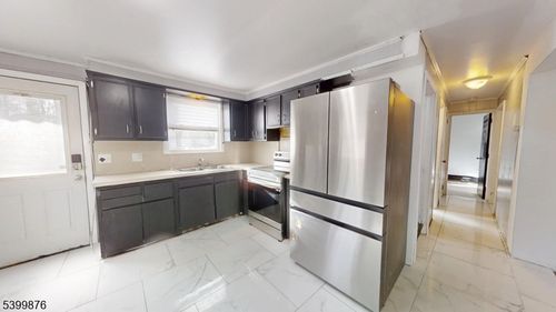 3 Dickerson Rd, Lake Hopatcong, NJ, 07849-2131 | Card Image