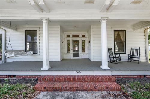 1700 Laura Ln, College Station, TX, 77840-4355 | Card Image