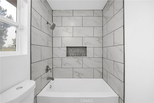 2216 Jeans Ct, House other with 3 bedrooms, 3 bathrooms and 2 parking in Signal Hill CA | Image 43