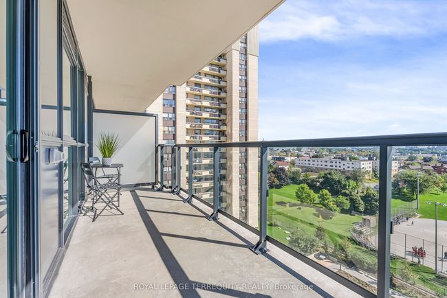 910 - 1461 Lawrence Ave W, Condo with 3 bedrooms, 3 bathrooms and null parking in Toronto ON | Image 9