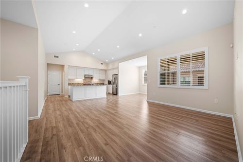 134 Canvas, Irvine, CA, 92620 | Card Image