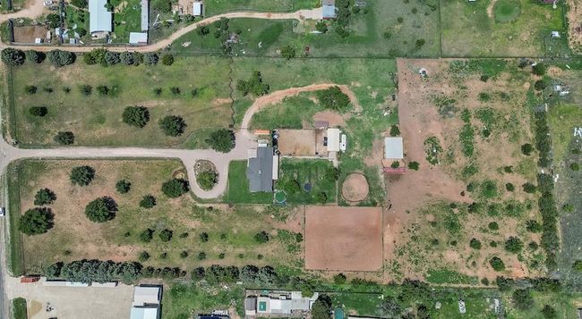 7605 N Service Rd, House other with 3 bedrooms, 2 bathrooms and 2 parking in Big Spring TX | Image 22