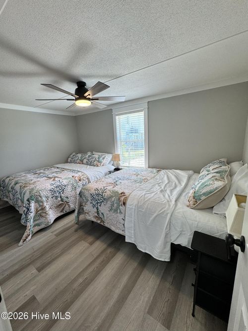 6400 14th Ave, N Topsail Beach, NC, 28460-8020 | Card Image