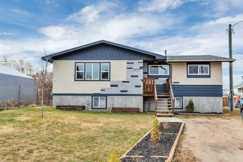 1804 27 Avenue, Delburne, AB, T0M0V0 | Card Image