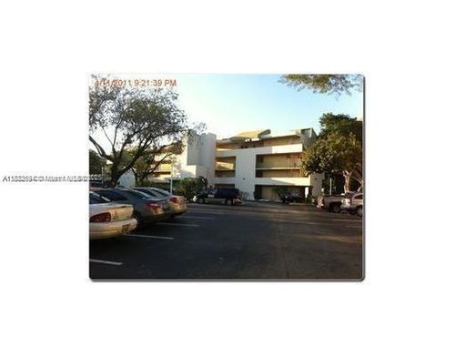apt-403-8820 Fontainebleau Blvd, Miami, FL, 33172-4465 | Card Image
