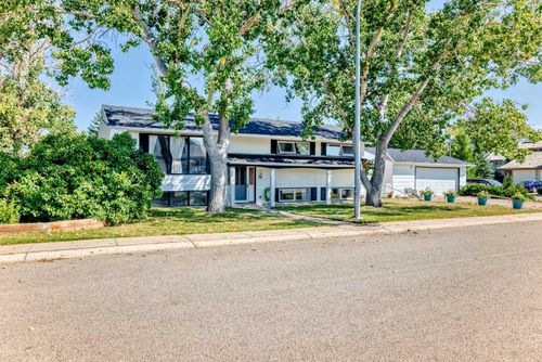 14 Rasmussen Place, Standard, AB, T0J3G0 | Card Image